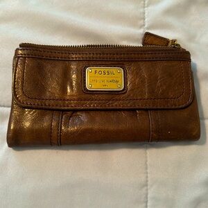 Fossil Wallet Brown 2 Zip Pockets 14 Credit Card Slots Excellent Used Condition